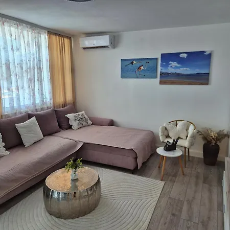 Sanja * Ploce (Dubrovnik-Neretva)